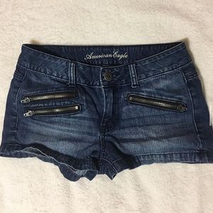 AMERICAN EAGLE short shorts!!